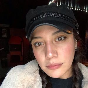 Meet your Posher, Carleigh